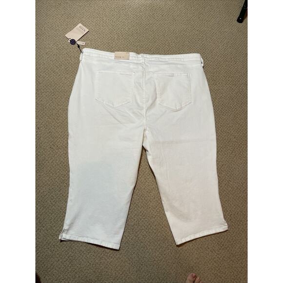 NYDJ Women’s 22 W Stretch White Denim Capri W - Picture 2 of 14